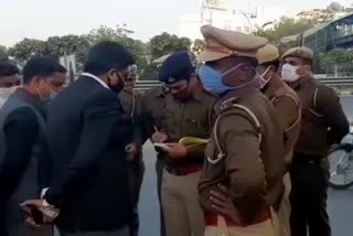 faridabad police challan campaign in badarpur border due to corona