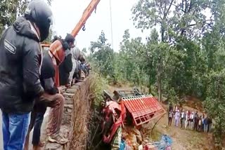 10-buffaloes-died-by-truck-overturning-near-nawapara-in-balrampur