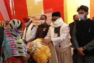 anjuman falahe insaniyat distributes 500 blankets to needy people