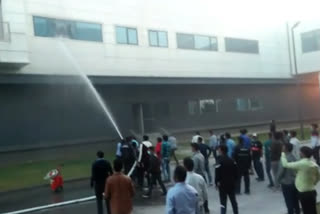 Fire in warehouse of oppo company