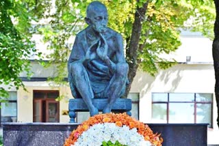 questions on future of gandhi statue