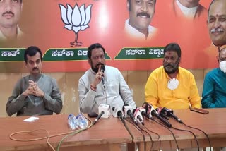 minister anand singh and dcm lakshman savadi pressmeet