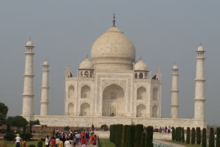 while-booking-the-taj-mahal-tickets-the-tourist-will-have-to-mention-id-cardwhile-booking-the-taj-mahal-tickets-the-tourist-will-have-to-mention-id-card