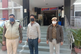 sarita vihar police arrested a theft