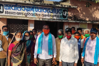 Villagers of Jondhara in Dongargaon have complained about Panchayat Secretary