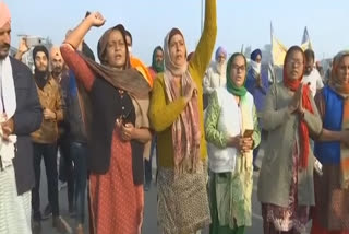 Prakash Purab with farmers celebrating in Delhi Dharna