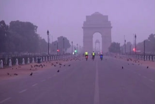 temprature breaks record of 70 years in delhi 23 November the coldest day in delhi