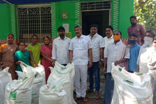 Peanut seeds ex mp bhaskara rao distributed