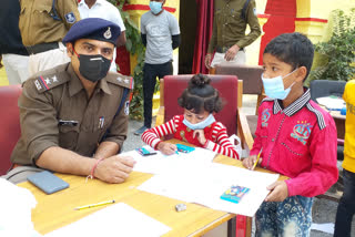 Painting competition in police station