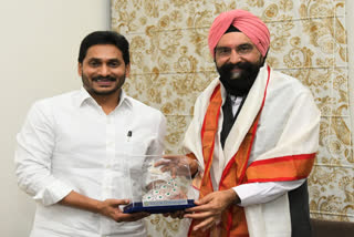 Amul representatives meet with CM Jagan