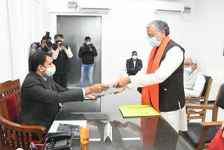 Sushil Modi files nominations Bihar Rajya Sabha by-poll Ram Vilas Paswan மாநிலங்களவை இடைத்தேர்தல் சுஷில் குமார் மோடி ராம் விலாஸ் பாஸ்வான் சுஷில் குமார் மோடி வேட்புமனு தாக்கல்