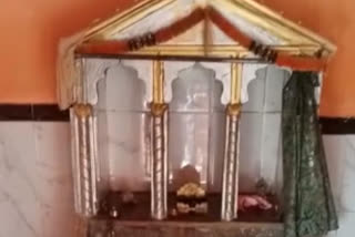 thieves stole idols from temple in chauri chaura