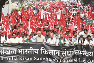 Maharashtra Farmers against Center