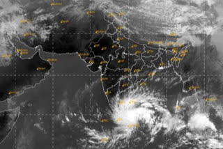 cyclone-burevi-hit-in-mid-night-in-tamilnadu-and-puducherry-while-the-temparechar-increase-in-west-bengal-and-north-west-india