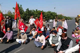 jaipru news, Demonstration on Jaipur-Delhi highway, leftist organizations