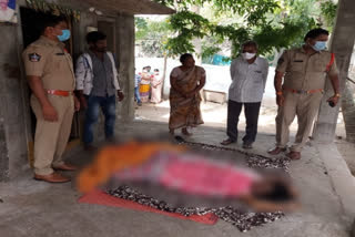 husbend-kills-wife-at-mogalturu-west-godavari