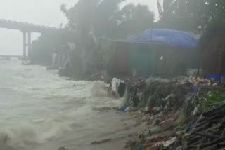 Violent rain, stong winds in Kodaikanal as cyclone Burevi edges closer