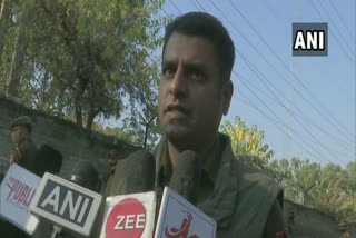 Police recover grenade in Jammu and Kashmir  Jammu and Kashmir's Rajouri  ജമ്മു കശ്‌മീർ  ഗ്രനേഡ് കണ്ടെടുത്തു