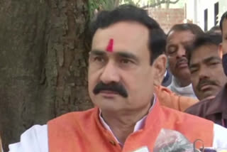 Narottam Mishra  COVID-19 vaccine trial  volunteer for vaccine trial  Madhya Pradesh minister  Narottam Mishra on Farmers protest  ഭോപ്പാൽ  ആഭ്യന്തരമന്ത്രി നരോട്ടം മിശ്ര