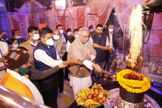 cm-bhupesh-baghel-arrives-at-raigarh-kosmanara-dham-at-1am