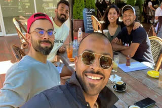 Hardik Pandya, Kohli, Rahul and Mayank Agarwal 'out and about in sunny Canberra'