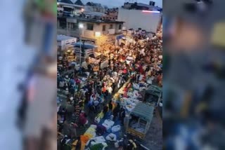 Karnataka bandh: people rushed in usual at KR Market