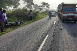 haryana resident killed in road accident occured at nakarikkalu mandal in guntur