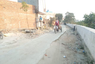 jai vihar bahadurgarh half road damage in delhi