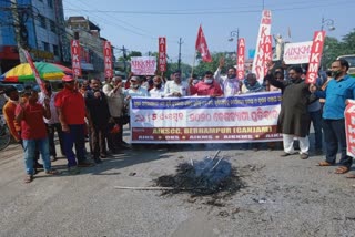 modi, ambani, adanis coffin burnt in barhampur