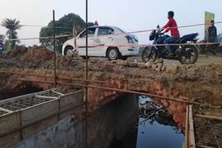 Bridge damaged on Basukinath Deoghar main road