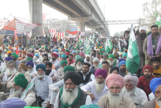 Farmers protest at Delhi border