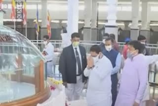 Energy Minister Nitin Raut greets Babasaheb at Deekshabhoomi nagpur