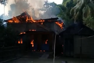 fire-in-nagaon-puronigudam