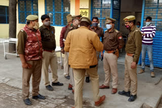 self immolation attempt in moradabad