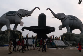 tourists in Yanam