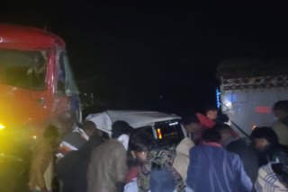collision between trailer and car in Bhilwara, 4 people died