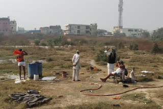 Farmers forced to bathe in the open