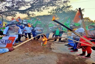 Torch procession taken out in support of Bharat bandh in jharkhand