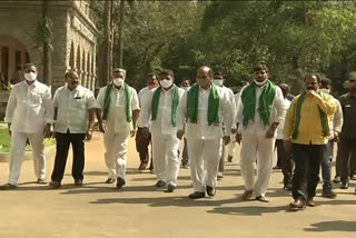 Amaravati JAC Team Meets Guntur Rural SP Vishal Gunni