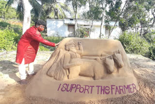 sculptor support to farmers