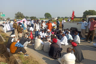 राजस्थान-हरियाणा बॉर्डर पर किसानों का धरना, Farmers protest at Rajasthan-Haryana border