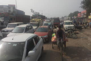 traffic jam in front of dubagga mandi