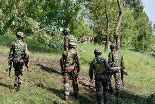 Pakistan Army shells villages  border posts in JK's Poonch  Kathua  ജമ്മു കശ്‌മീരില്‍ പൂഞ്ച്, കത്വ മേഖലകളില്‍ പാക് സേനയുടെ ഷെല്ലാക്രമണം  ജമ്മു കശ്‌മീര്‍  ശ്രീനഗര്‍