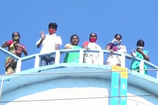 women protest on water tank for mid manair in rajanna sircilla district