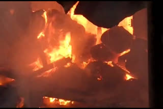 a-major-fire-broke-out-in-the-milan-nagar-of-dhemaji