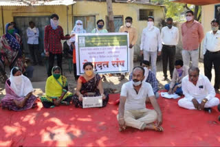 Mahabeej employees on strike