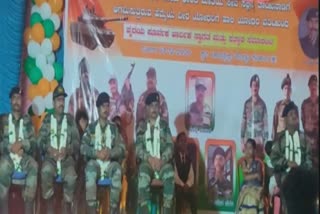 grand welcome  to retired warriors From Shivapura villagers