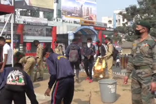 ncc-students-started-cleanliness-fortnightly-campaign-in-dhanbad