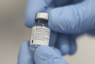 Pfizer COVID-19 vaccine faces final hurdle before US decision