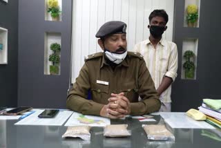 Three lakh rupees worth of brown sugar was recovered in Malda